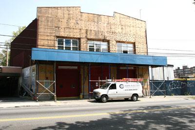 City decides to tear down fire house