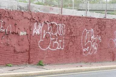 Graffiti creeps back into the CB 10 area