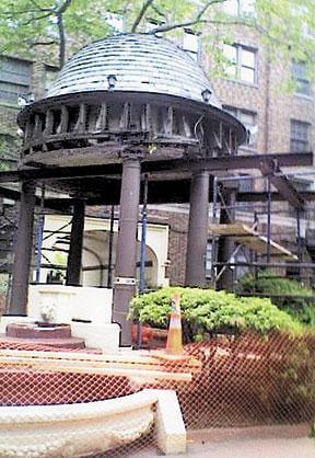 Concourse residents fear loss of gazebo