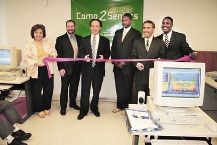 Vacca, non-profits team up to put seniors online