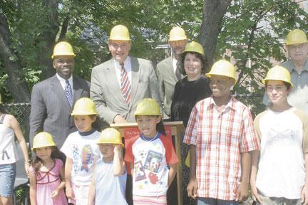 Kingsbridge celebrates new library