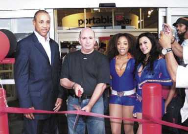 Electronics store opens on Gun Hill