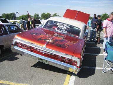 Car buffs flock to orchard beach show