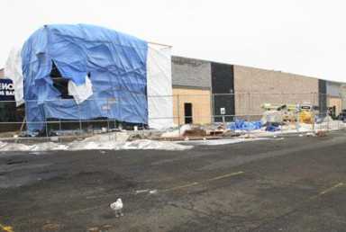 Pelham Gardens Circuit City outlet to close