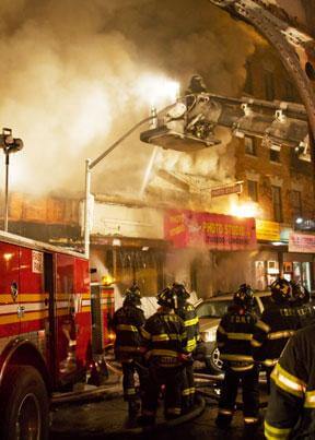 Blaze consumes 7 Morrisania businesses