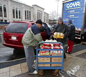 Yankees’ food drive nets 35 tons of food
