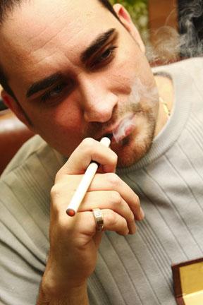 Smoke shop introduces e-cigarettes