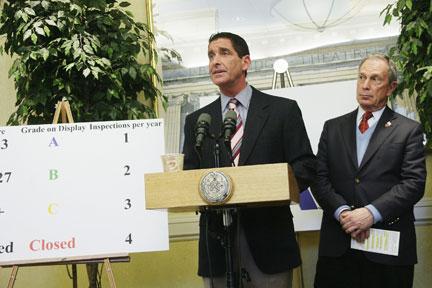 Klein champions NYC bill to grade restaurant cleanliness