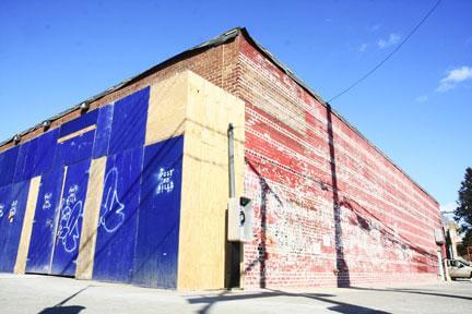 Walgreens continues renovation of former supermarket
