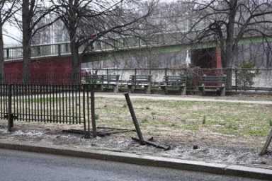 CB 10 supports Park’s bid to remove seating