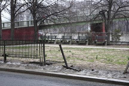 CB 10 supports Park’s bid to remove seating