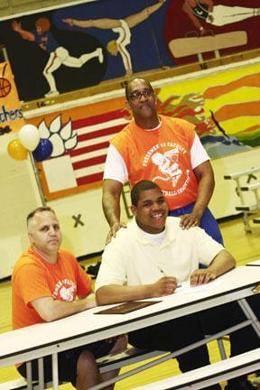 Basketball standout signs LOI