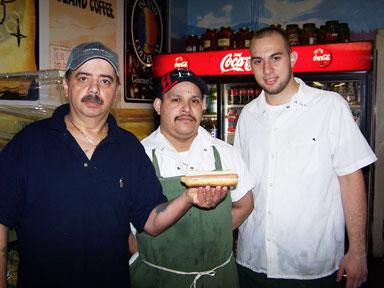 Vito’s hosts hot dog contest