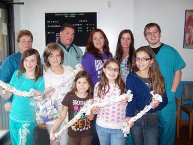 Girl scouts help furry friends