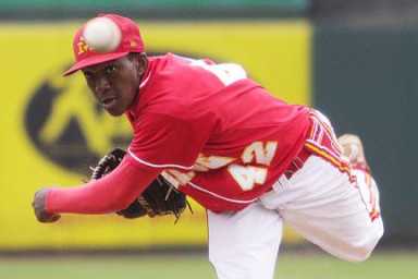 Cartagena sends Monroe to finals