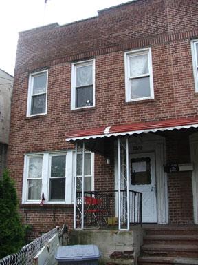 Randall Ave. squatters shown the door