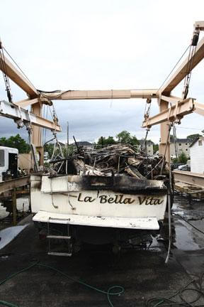Boat explosion shakes Throggs Neck