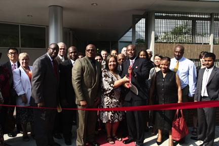 Mount Hope opens community center