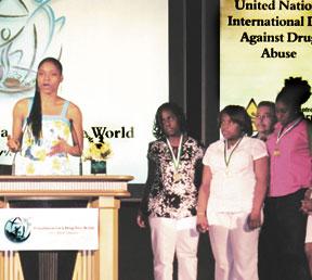 Drug-fighting heroes honored at ceremony