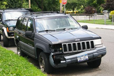 Derelict vehicle warehoused on Kennelworth