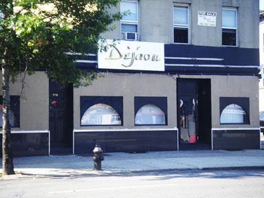 Insomnia Lounge keeps neighbors up all night