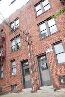 CI residents oppose T-Mobile cell tower