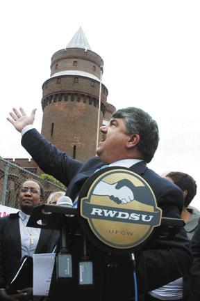 AFL-CIO prez visits armory