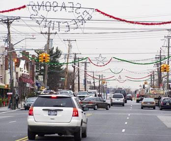 Throggs Neck gets ready for holiday lights