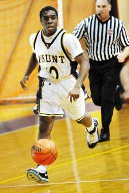 Mount’s defense grounds Pilots