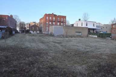 Astor Avenue neighbors uncomfortable after hearing