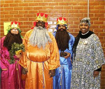 Castle Hill seniors celebrate Three Kings Day