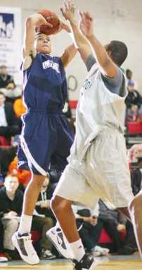 Former St. Ray’s duo enjoy new life at Las Vegas school