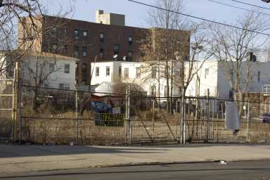 Residents question homeless proposal