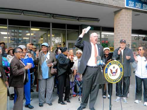Crowley, Co-op City rally to keep post offices opened