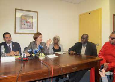 Quinn holds roundtable to prevent gun violence