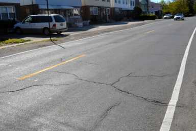 Dotted lane lane on Pennyfield Avenue a cause for concern for some area residents