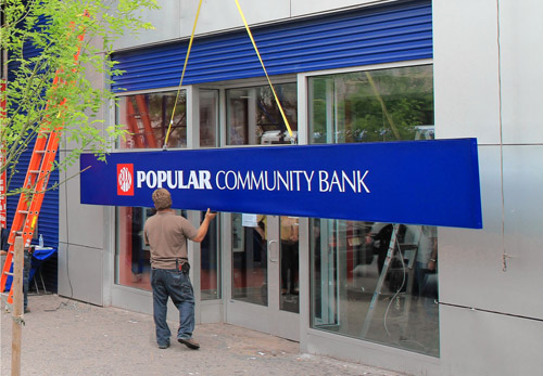 Banco Popular goes bilingual to include larger demographic|Banco Popular goes bilingual to include larger demographic