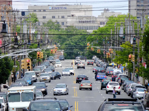 Tenth and final traffic light coming soon to Morris Park Avenue