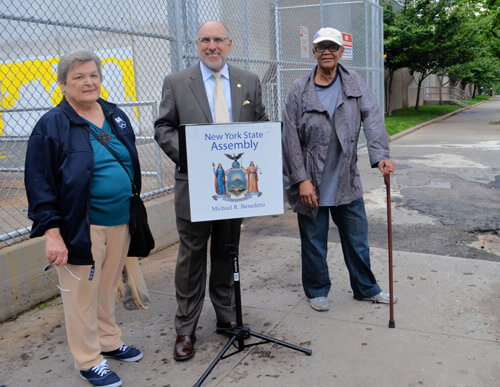 Assemblyman Benedetto calls on DOE to fix cracked sidewalk
