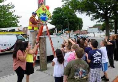 These P.S. 304 students sign on for traffic safety