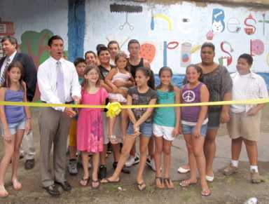 Bronxdale Avenue murals dedicated
