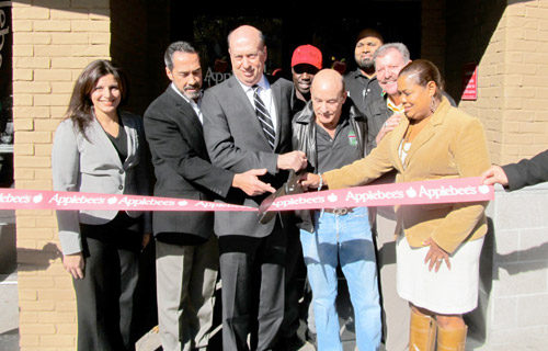 Applebee’s in Parkchester now open!