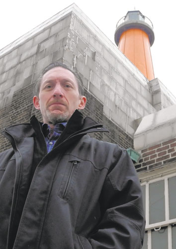 Bronx icon lighthouse gets new paint job – and owner