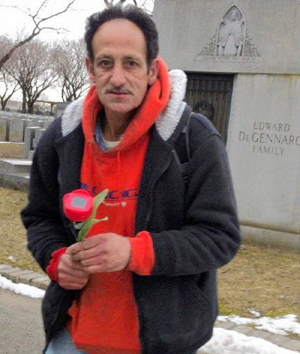 Cops nab cemetery ghoul