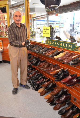 Florsheim Shoes steps in to fill old store’s place