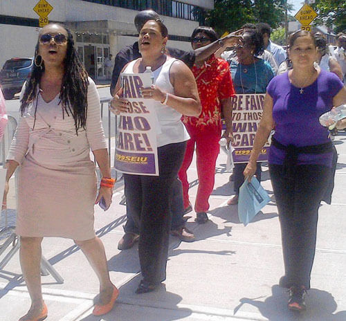 Morningside House workers protest unfair treatment|Morningside House workers protest unfair treatment