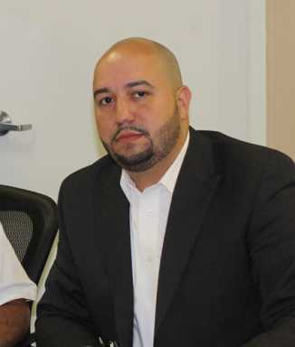 CB 2 manager wears two hats