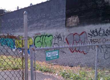 Morris Park lot a blot