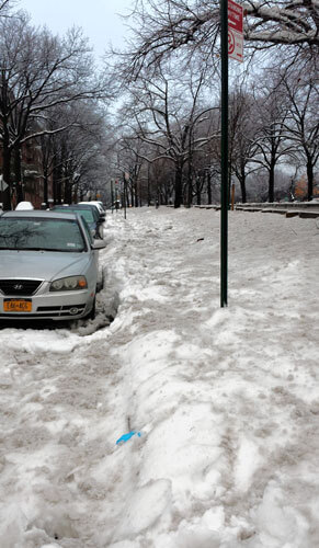 City agencies squabble over Pelham Parkway snow removal