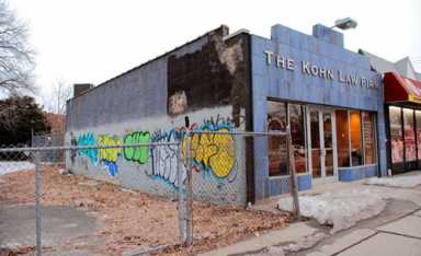 Graffiti-marred lot no longer a blot|Graffiti-marred lot no longer a blot